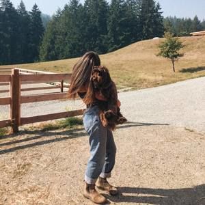 Meet your Posher, Alia